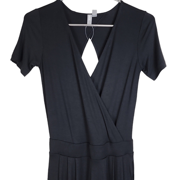 ASOS DESIGN Black Wrap Front Jersey Jumpsuit - Picture 4 of 9